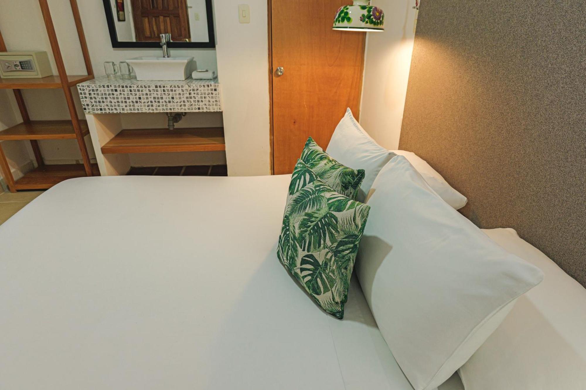 Hotel Kartaxa Cartagène Extérieur photo
