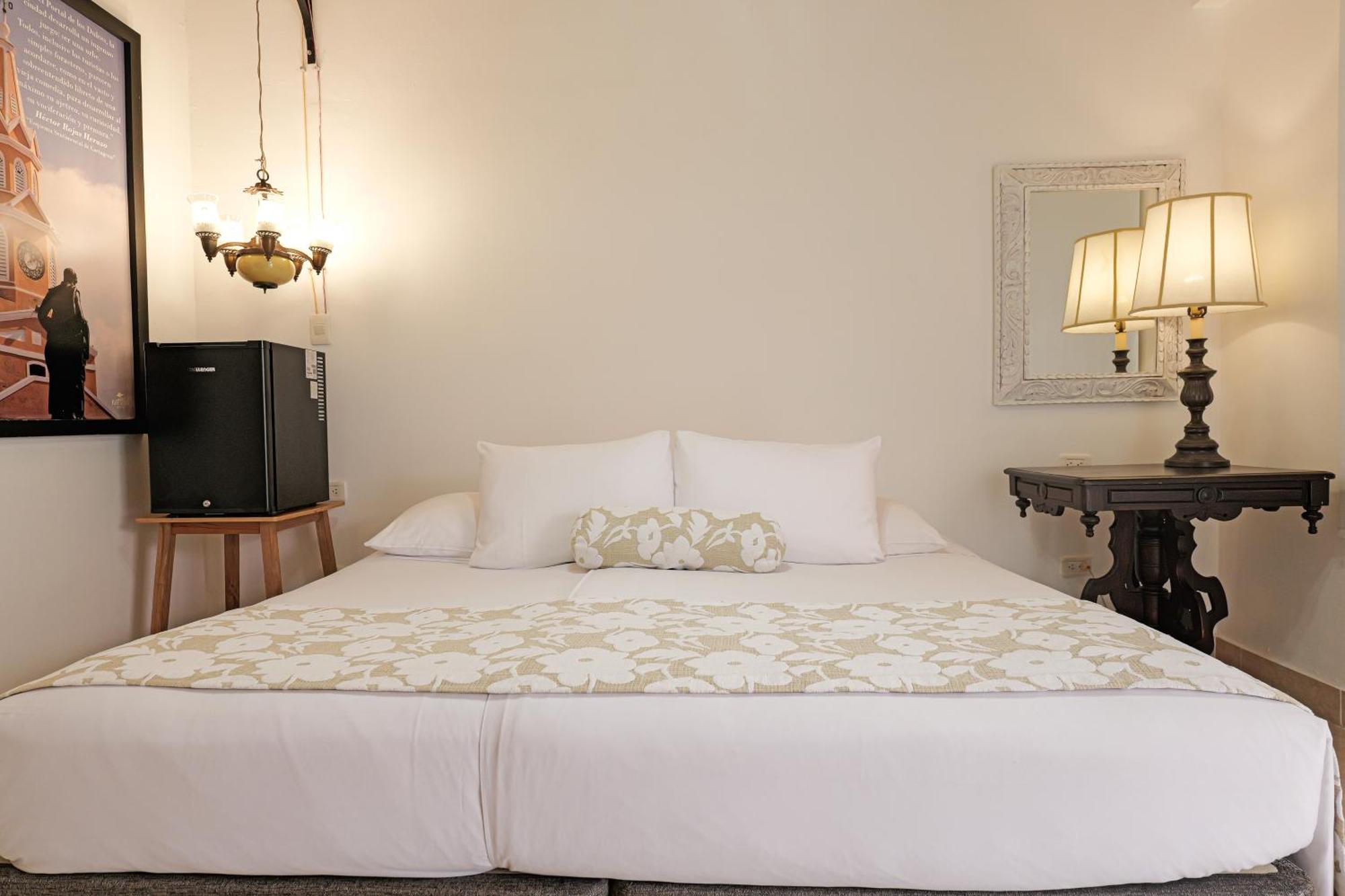 Hotel Kartaxa Cartagène Extérieur photo