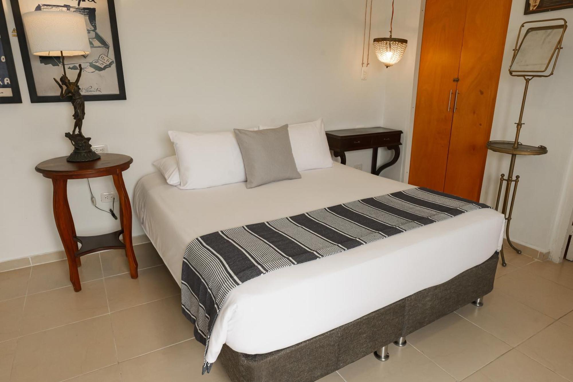Hotel Kartaxa Cartagène Extérieur photo