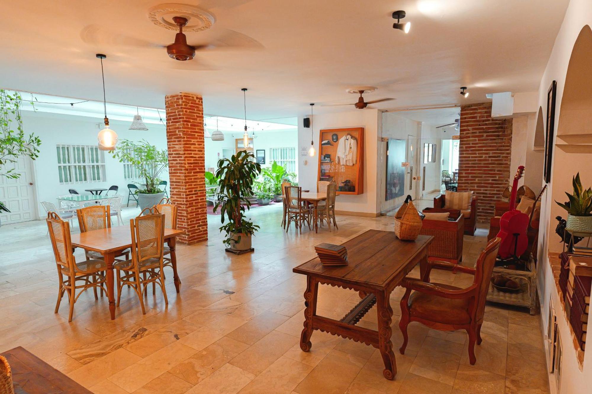 Hotel Kartaxa Cartagène Extérieur photo